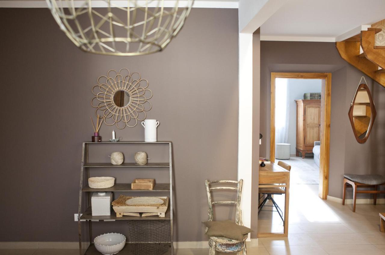 Italian Fantasy Takes Away Apartamento *